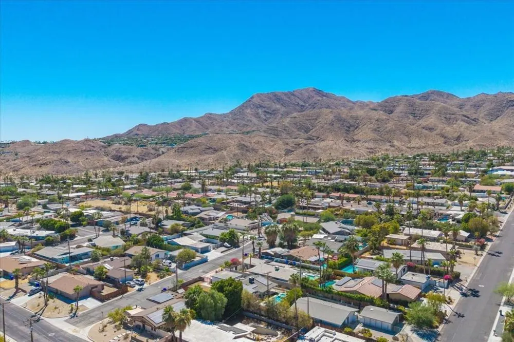 38053 Chris Drive Cathedral City, CA 92234