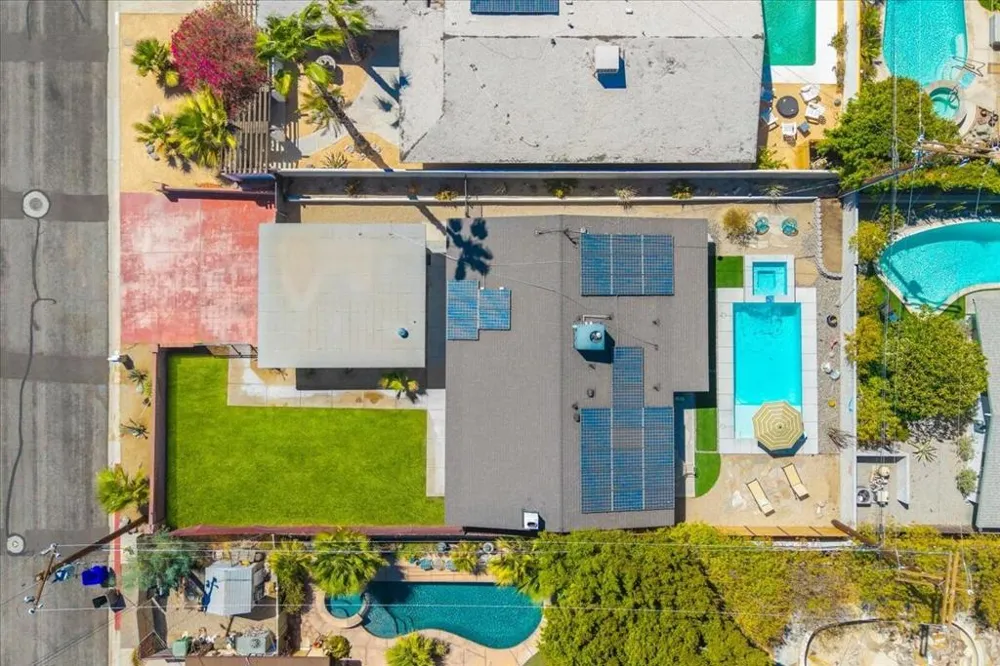 38053 Chris Drive Cathedral City, CA 92234