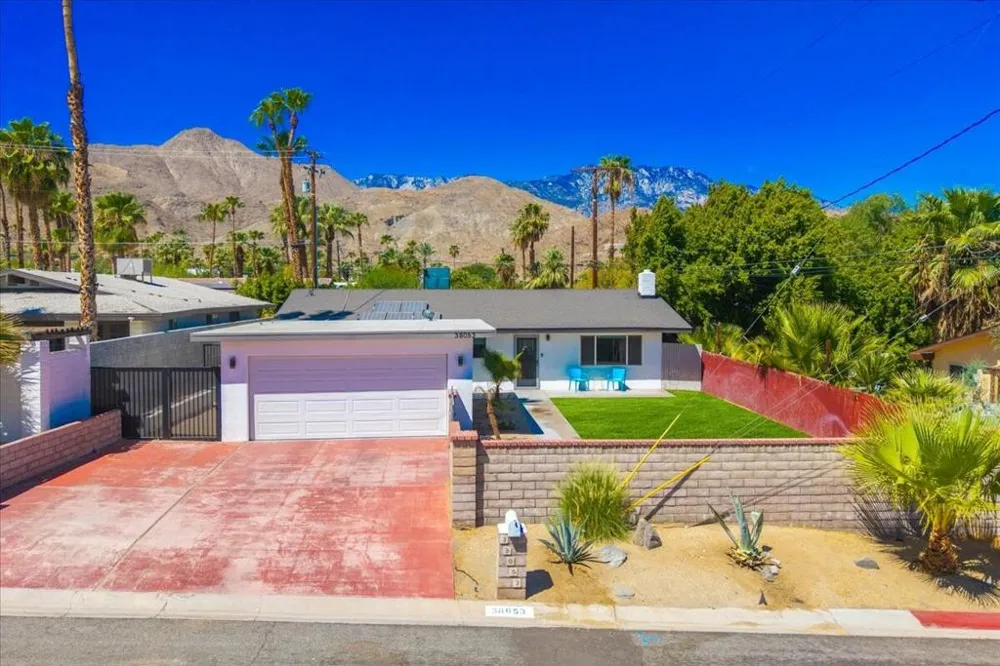 38053 Chris Drive Cathedral City, CA 92234