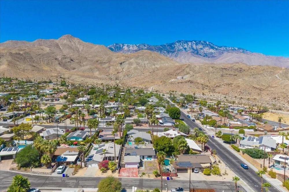 38053 Chris Drive Cathedral City, CA 92234