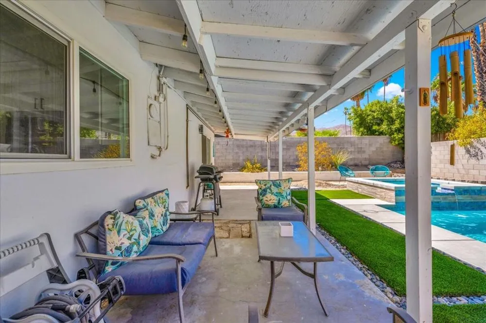 38053 Chris Drive Cathedral City, CA 92234