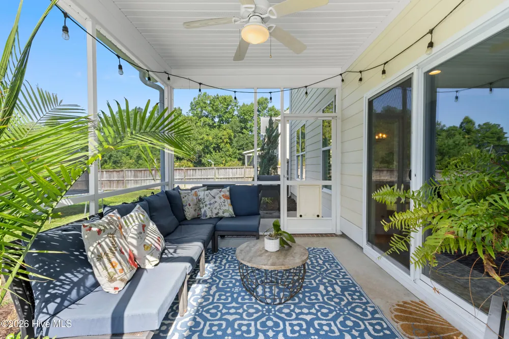 454 Lady Bug Lane Wilmington, NC 28411