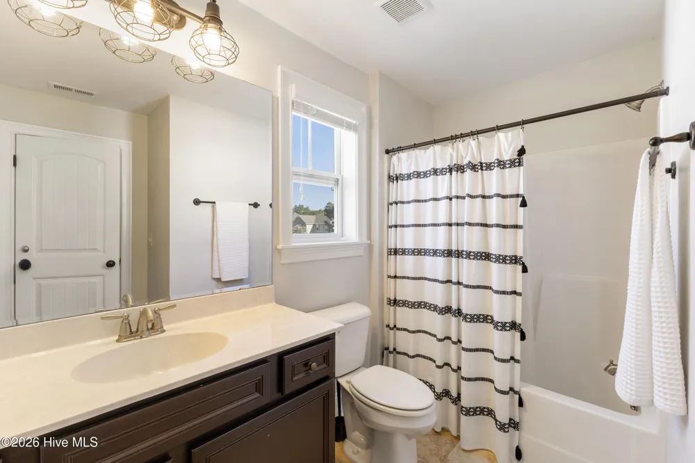 454 Lady Bug Lane Wilmington, NC 28411