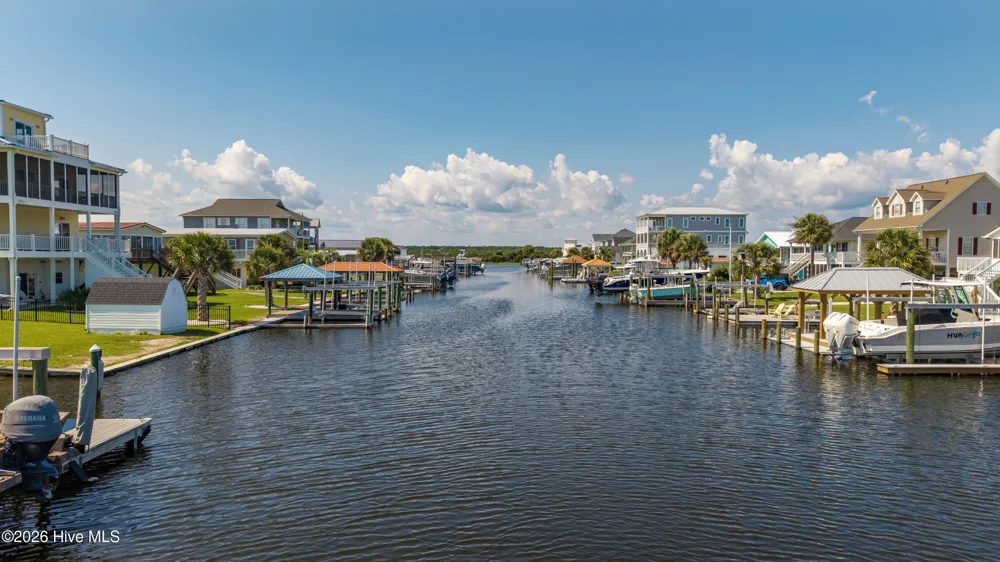 4074 4th Street Surf City, NC 28445