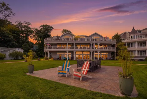 6180 Murray Road #302