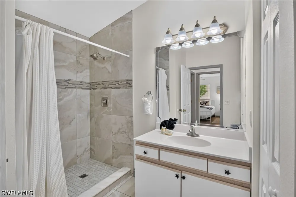 Wellington Lakes Circle Fort Myers, FL 33908