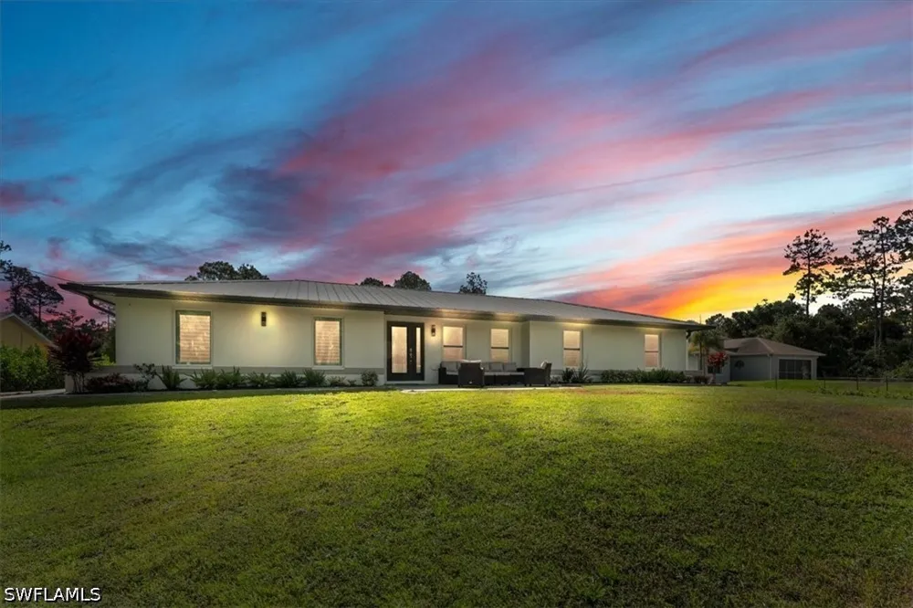 8th Street NE Naples, FL 34120