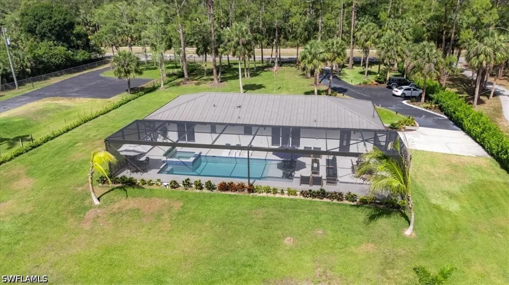 8th Street NE Naples, FL 34120