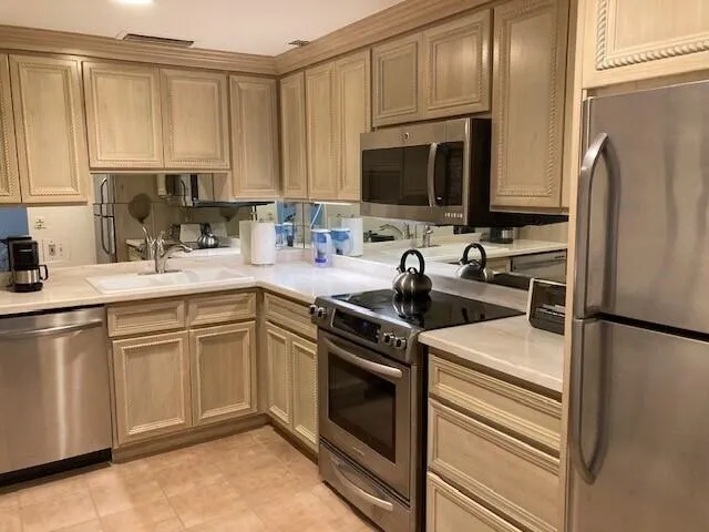 354 Chilean Avenue #2D Palm Beach, FL 33480