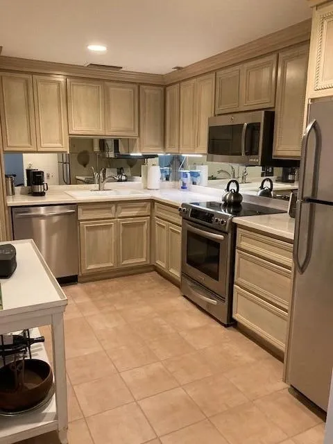 354 Chilean Avenue #2D Palm Beach, FL 33480