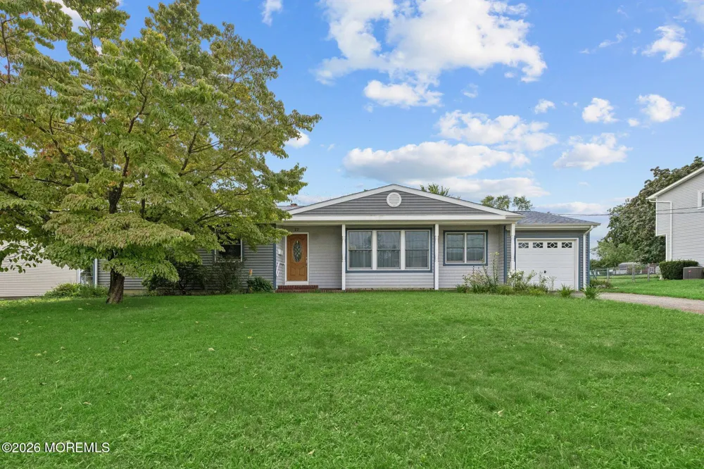 27 Springhill Drive Howell, NJ 07731