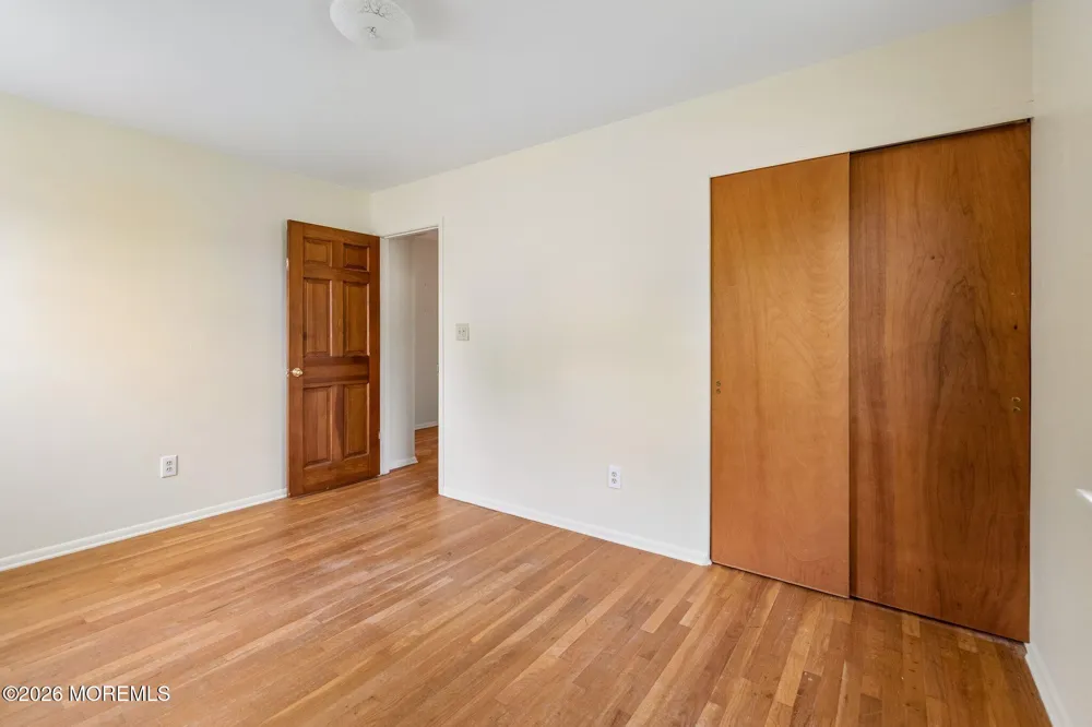 27 Springhill Drive Howell, NJ 07731