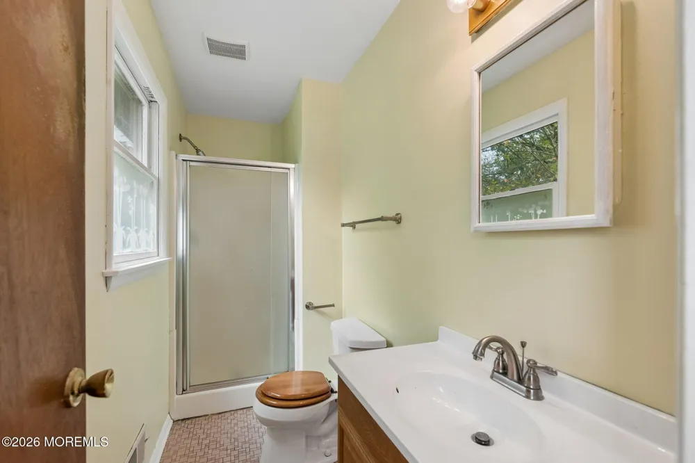 27 Springhill Drive Howell, NJ 07731