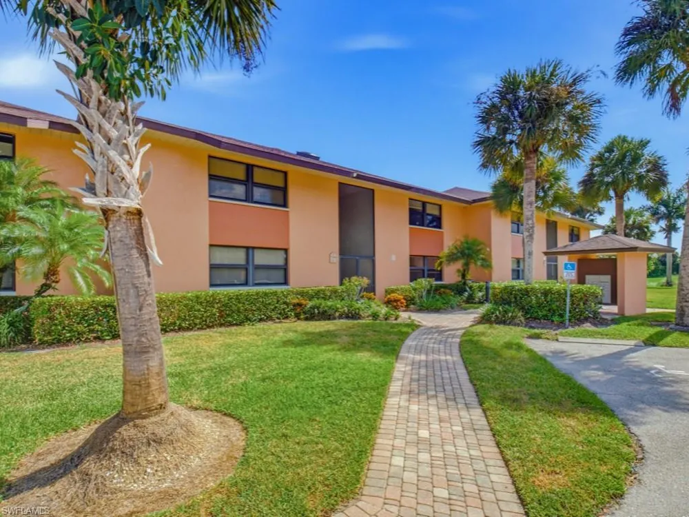 1544 Mainsail Drive #7 Naples, FL 34114