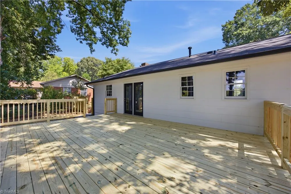 3 Woodclub Court Greensboro, NC 27406