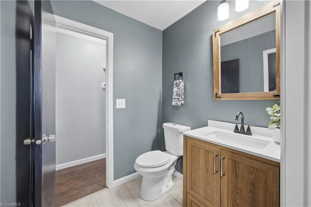 3 Woodclub Court Greensboro, NC 27406