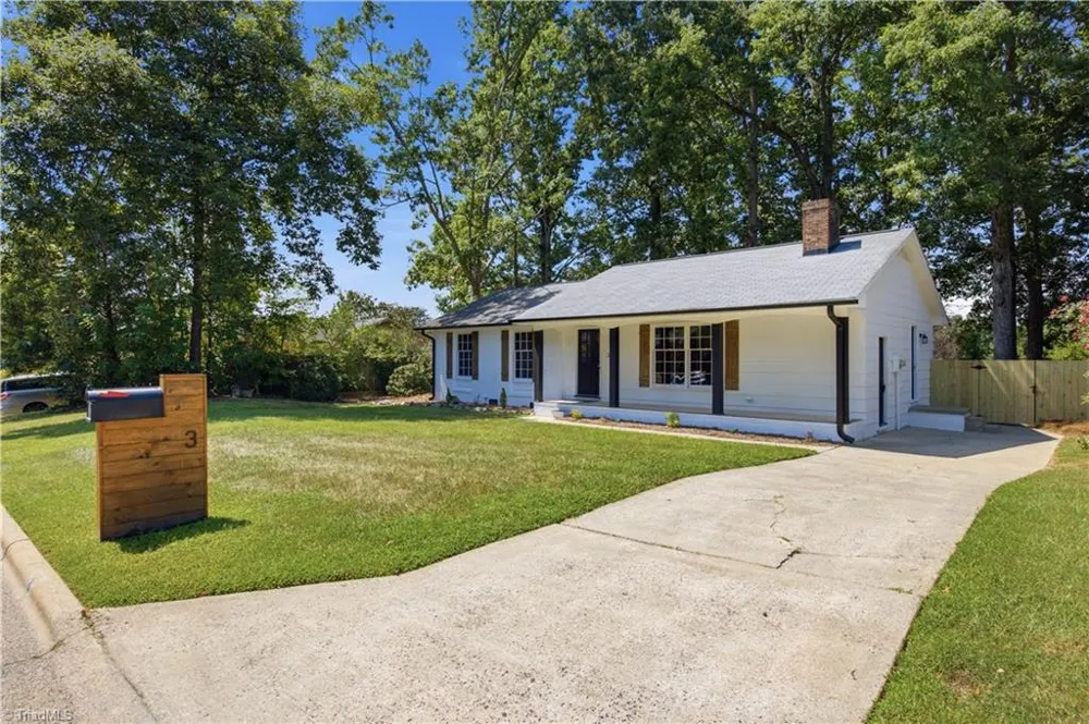 3 Woodclub Court Greensboro, NC 27406