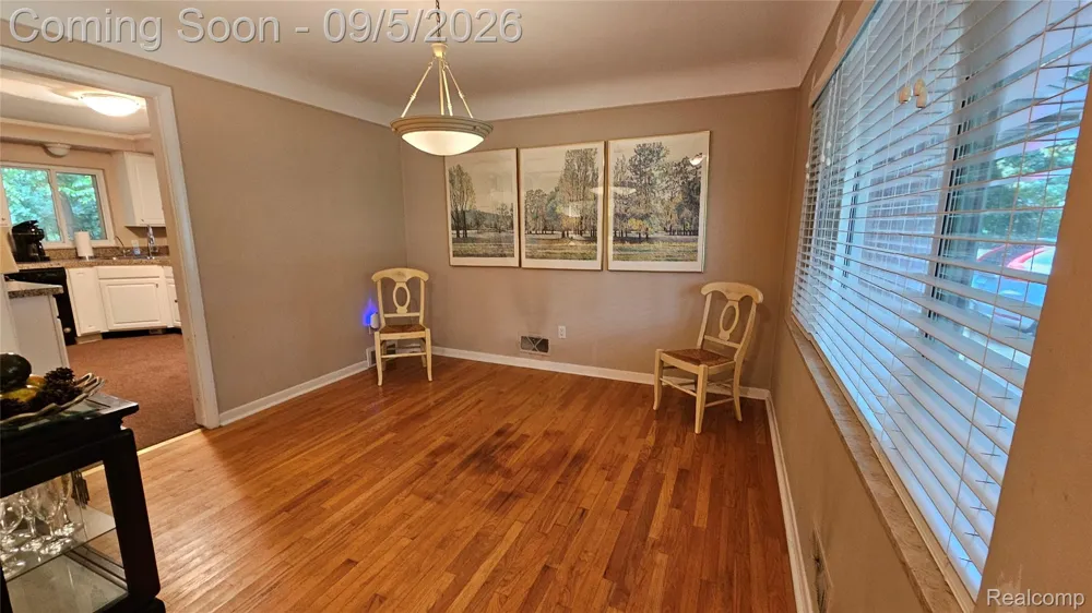 24880 Cromwell Drive Franklin Village, MI 48025