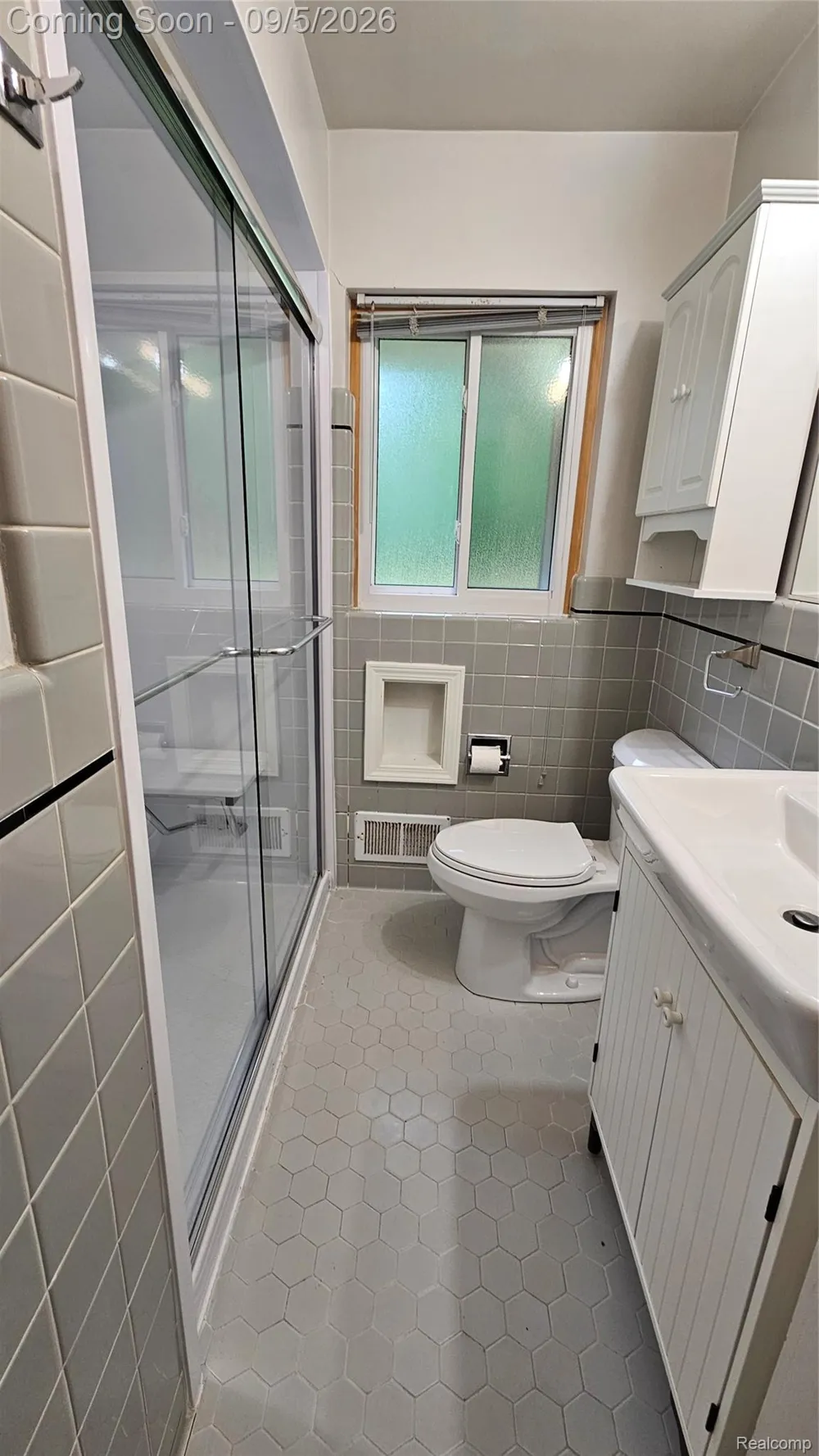 24880 Cromwell Drive Franklin Village, MI 48025
