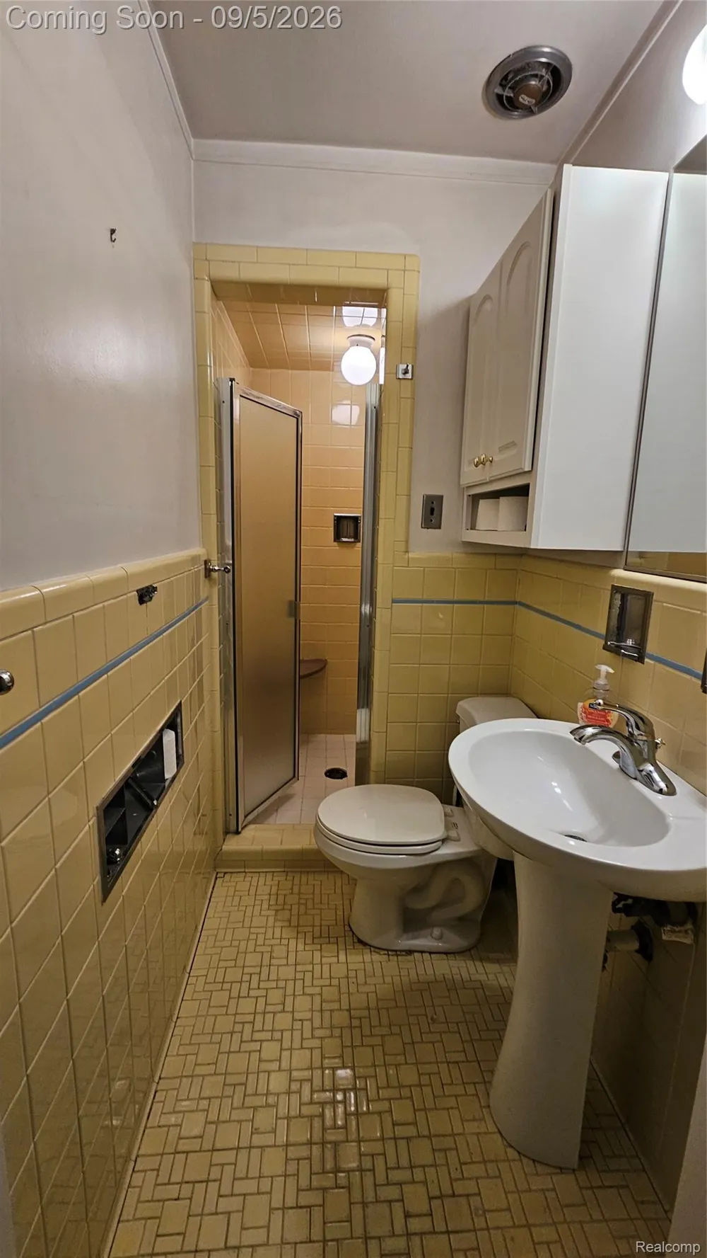 24880 Cromwell Drive Franklin Village, MI 48025