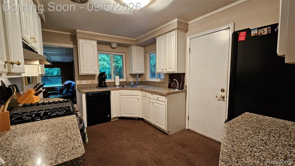 24880 Cromwell Drive Franklin Village, MI 48025