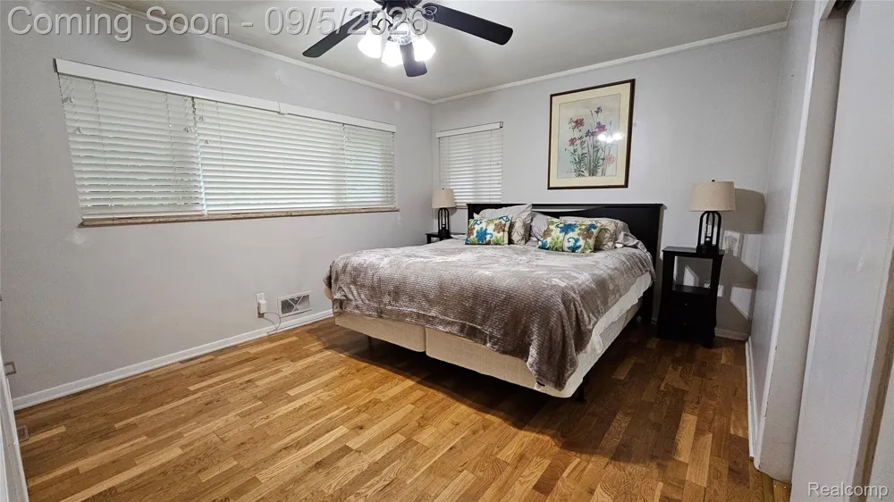 24880 Cromwell Drive Franklin Village, MI 48025