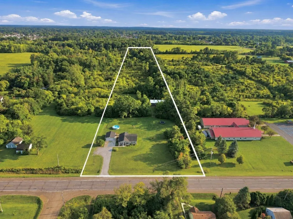 5146 E Bristol Road Burton City, MI 48519