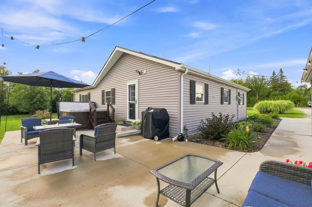 5146 E Bristol Road Burton City, MI 48519