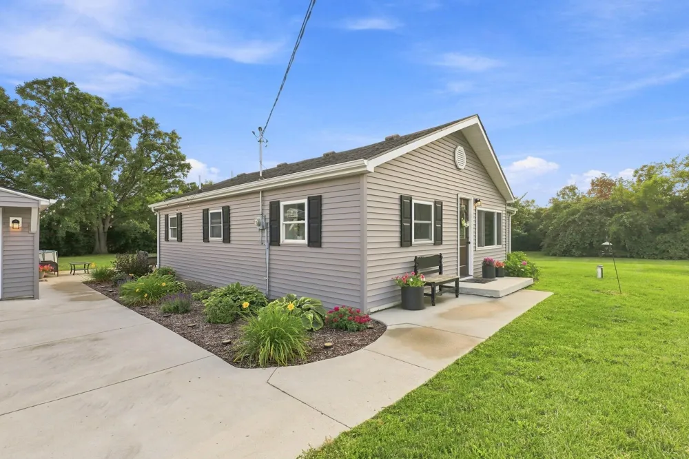 5146 E Bristol Road Burton City, MI 48519