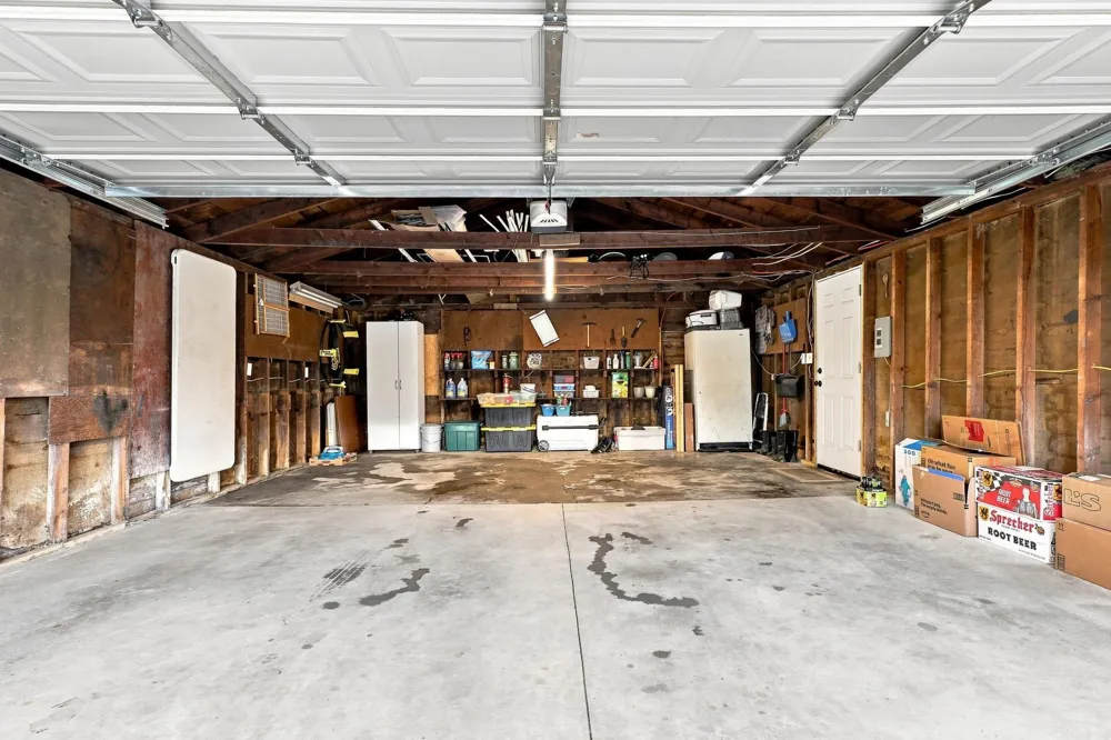 5146 E Bristol Road Burton City, MI 48519