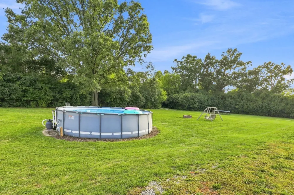 5146 E Bristol Road Burton City, MI 48519