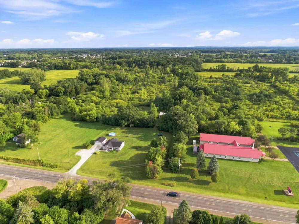 5146 E Bristol Road Burton City, MI 48519