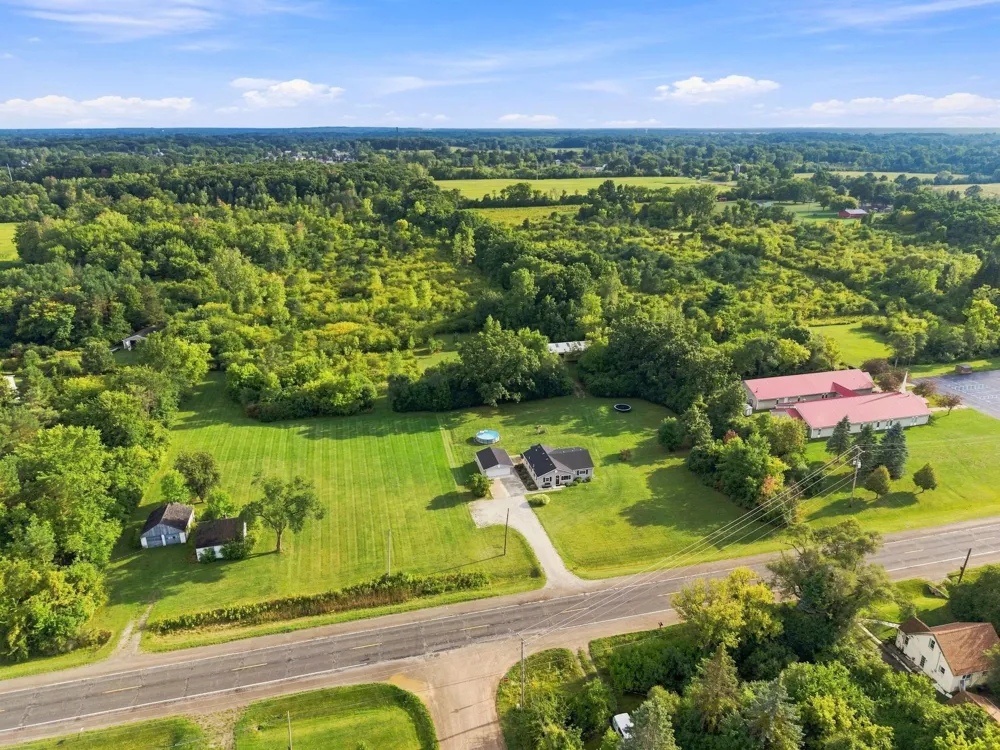 5146 E Bristol Road Burton City, MI 48519