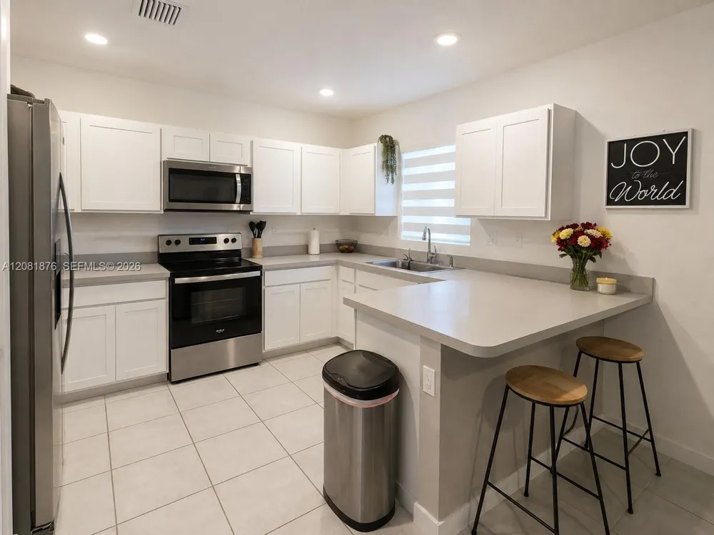 489 NE 4th St Florida City, FL 33034