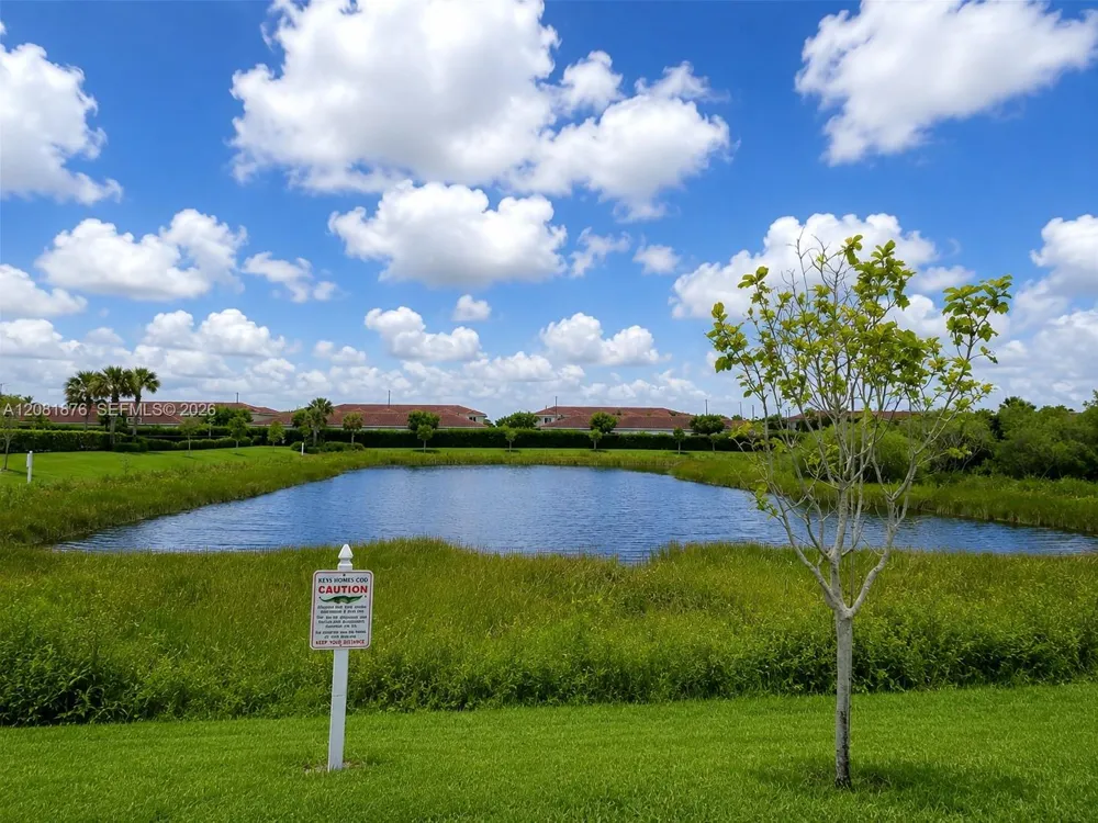 489 NE 4th St Florida City, FL 33034