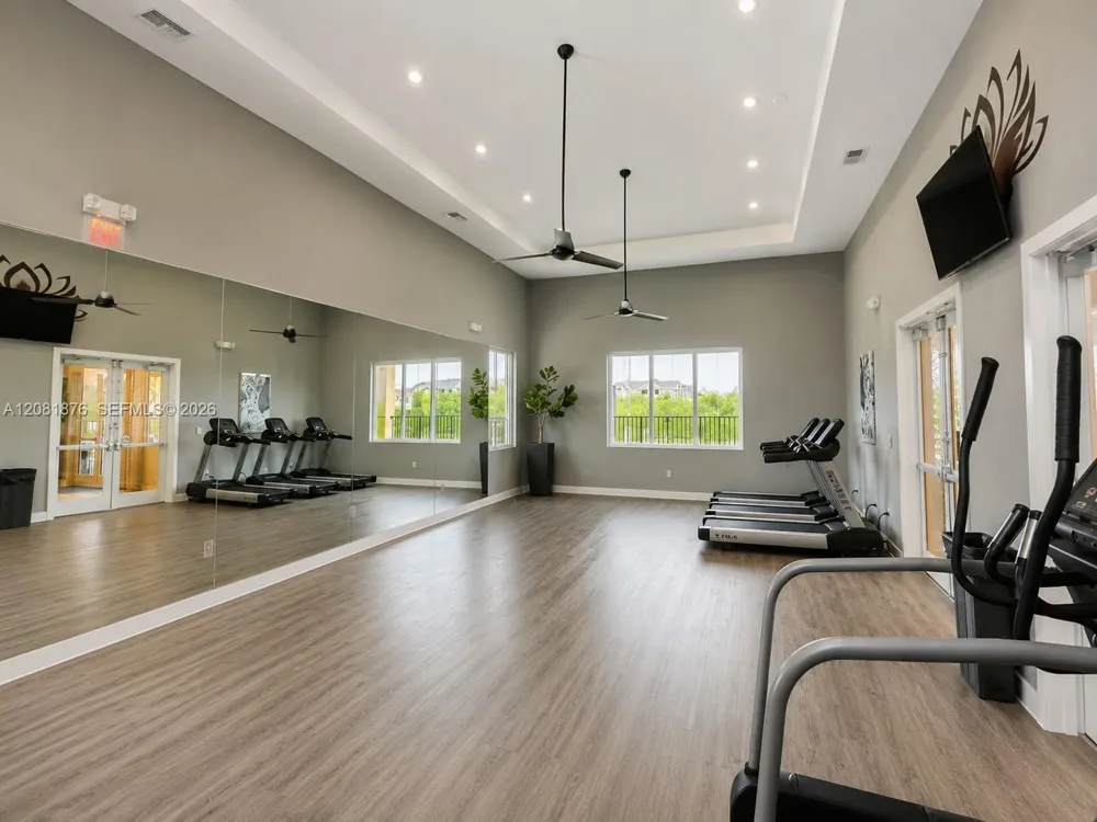 489 NE 4th St Florida City, FL 33034