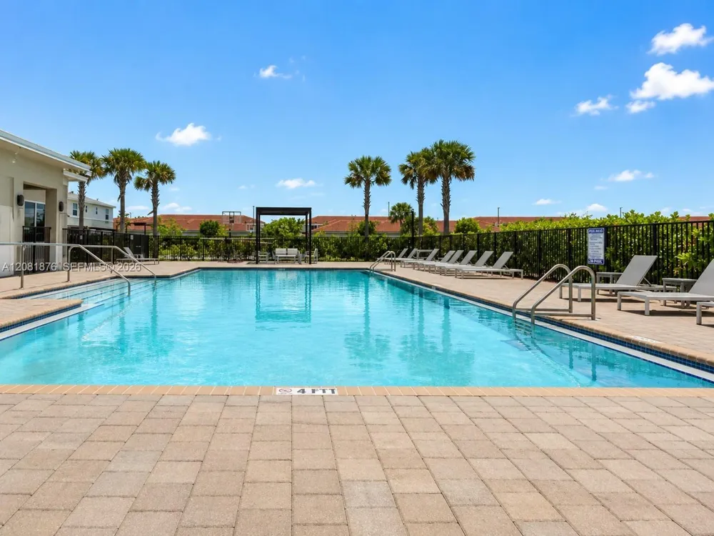 489 NE 4th St Florida City, FL 33034