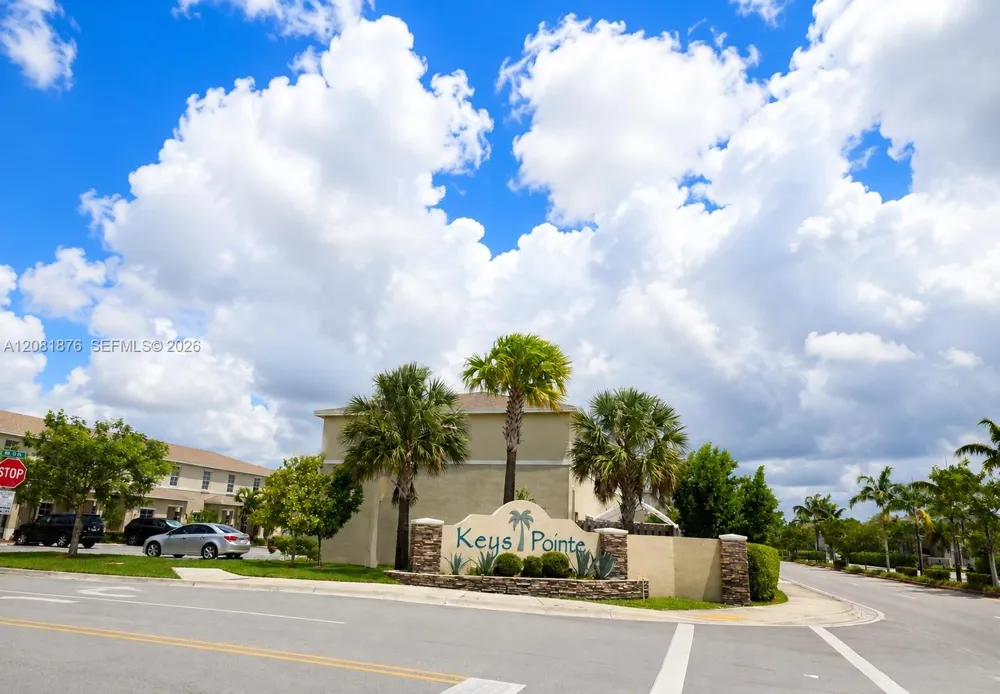 489 NE 4th St Florida City, FL 33034