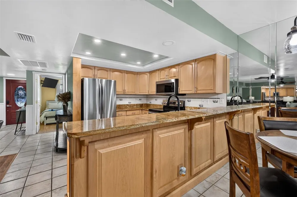 7360 ULMERTON ROAD #18D Largo, FL 33771