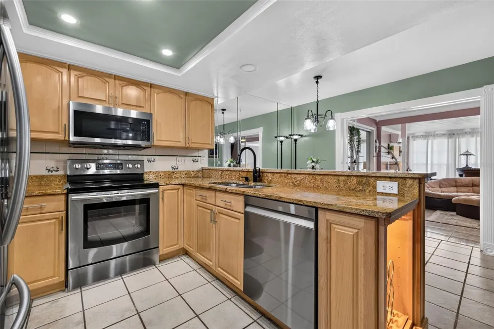7360 ULMERTON ROAD #18D Largo, FL 33771