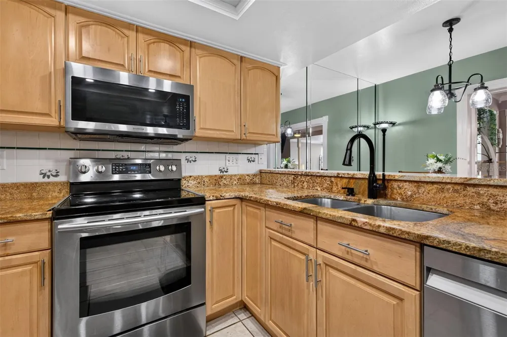 7360 ULMERTON ROAD #18D Largo, FL 33771