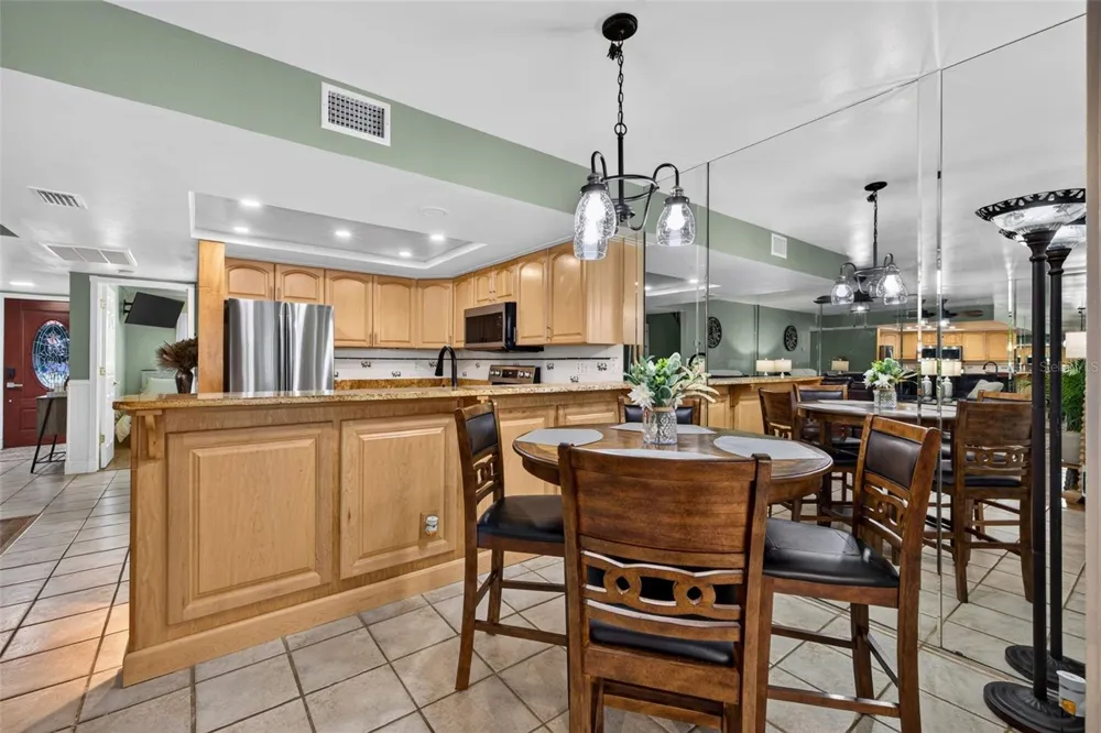 7360 ULMERTON ROAD #18D Largo, FL 33771