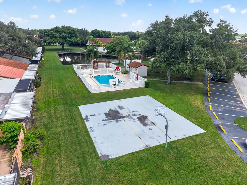 7360 ULMERTON ROAD #18D Largo, FL 33771