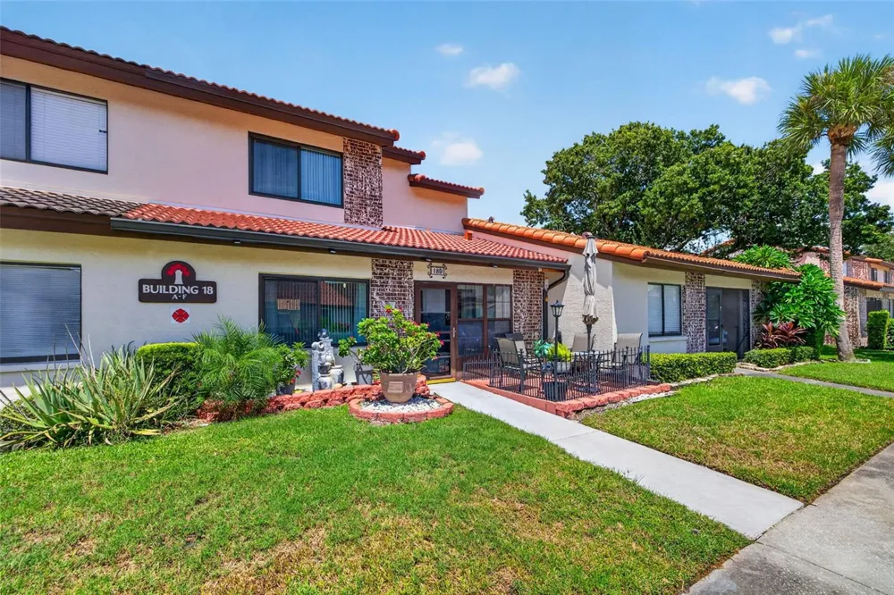 7360 ULMERTON ROAD #18D Largo, FL 33771