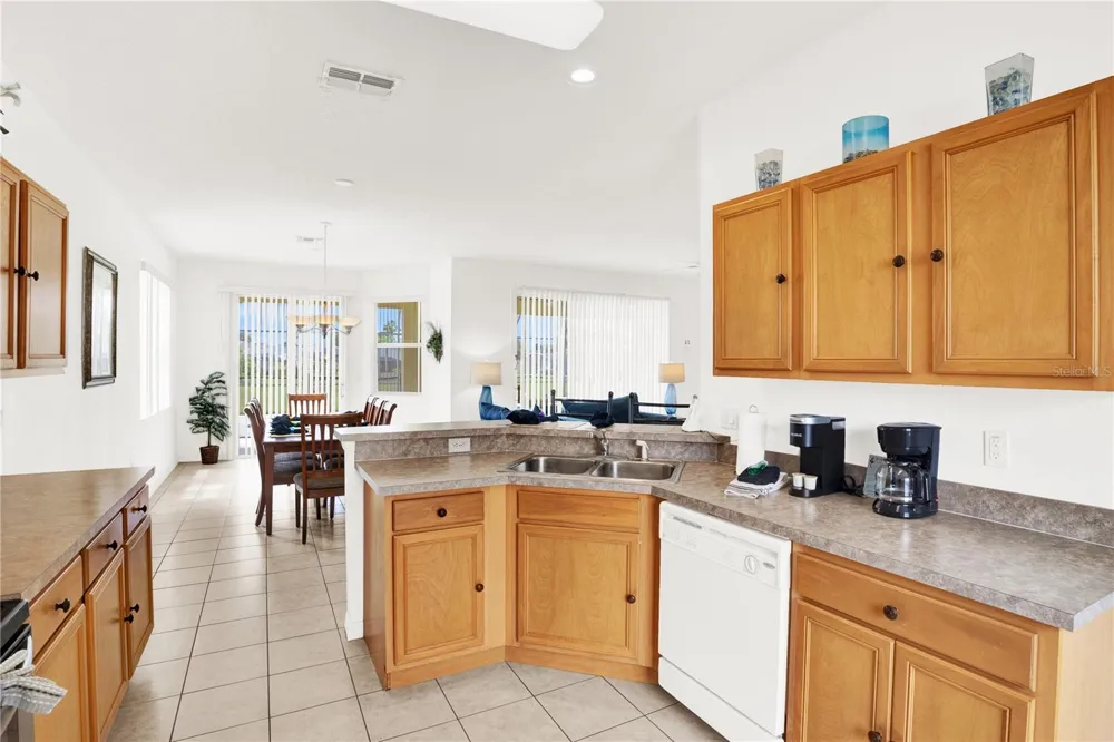 123 MINNIEHAHA CIRCLE Haines City, FL 33844
