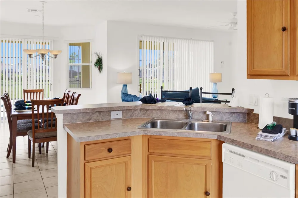 123 MINNIEHAHA CIRCLE Haines City, FL 33844