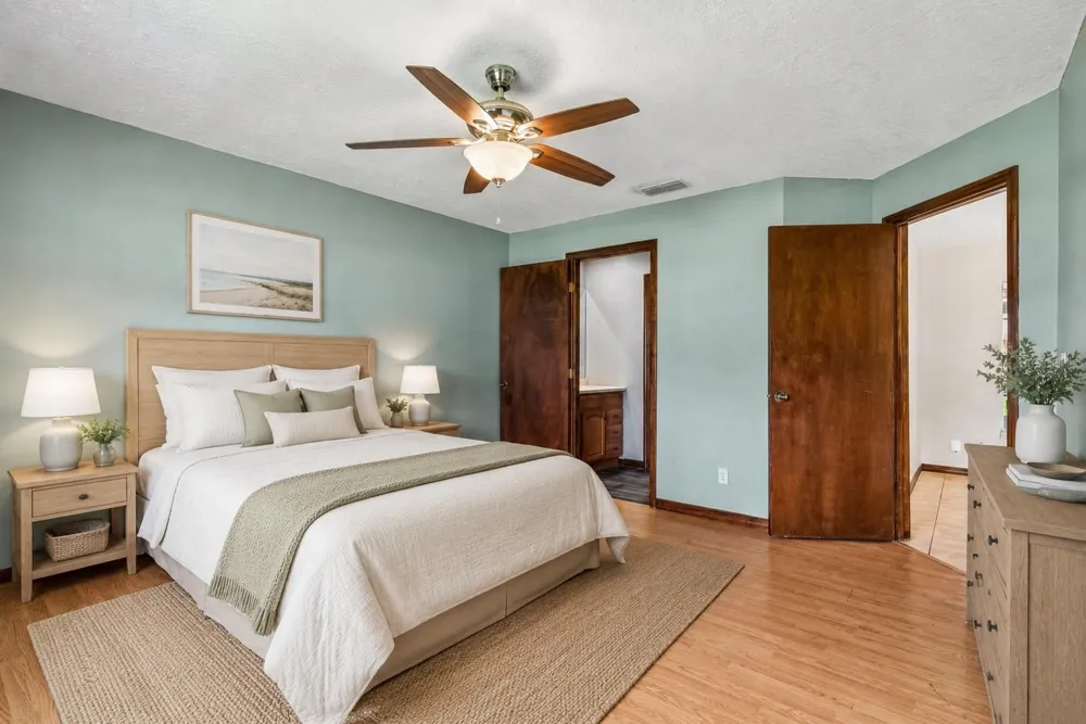 2402 WOODWAY DRIVE Orlando, FL 32837