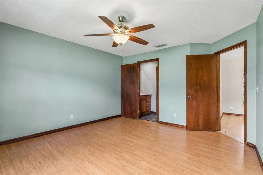 2402 WOODWAY DRIVE Orlando, FL 32837