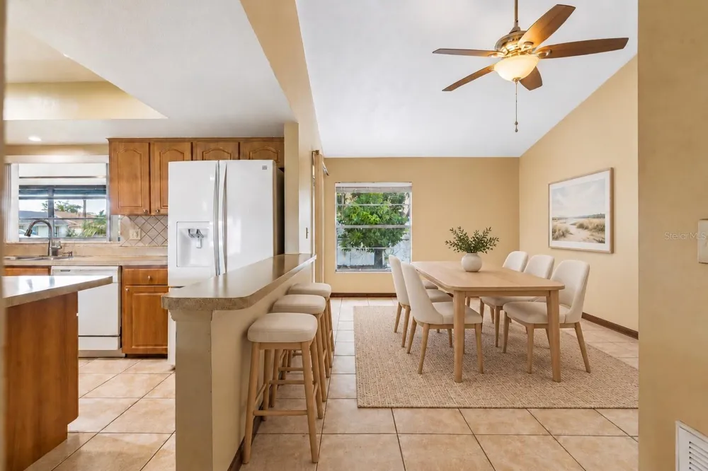 2402 WOODWAY DRIVE Orlando, FL 32837