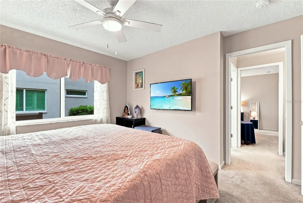 679 LITCHFIELD LANE Dunedin, FL 34698